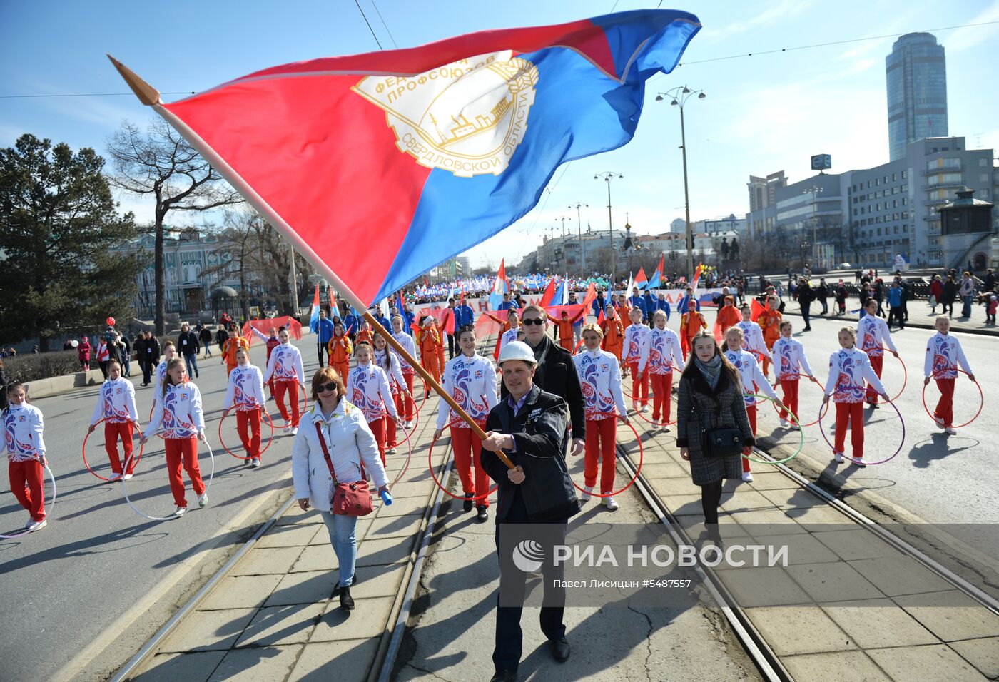 Первомайские демонстрации в регионах России