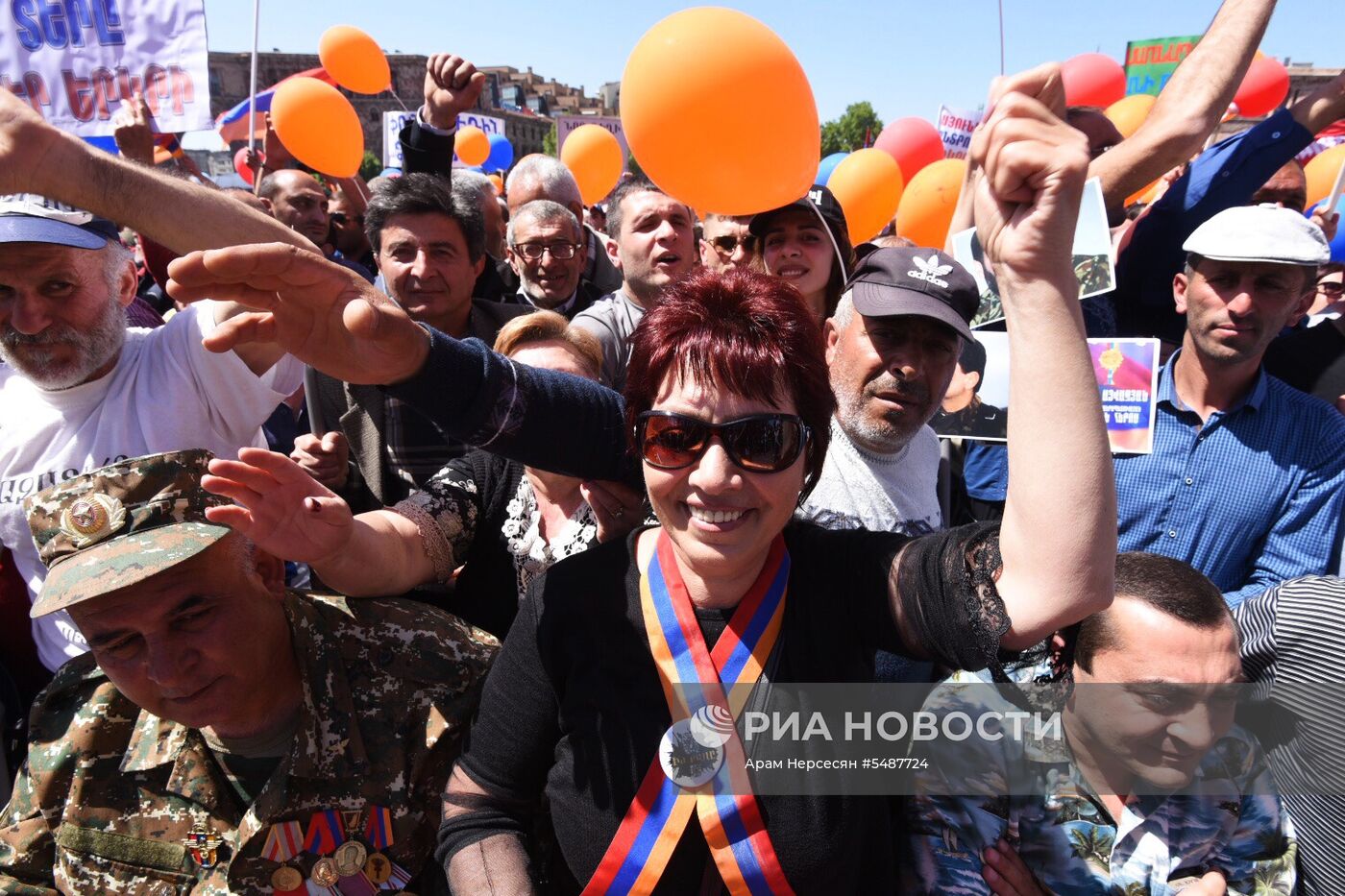 Митинг сторонников оппозиции в Ереване