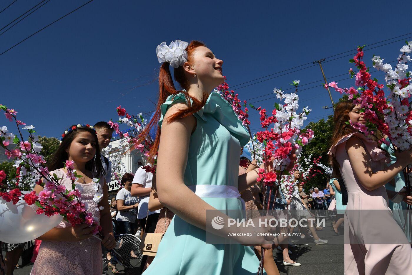 Первомайские демонстрации в регионах России