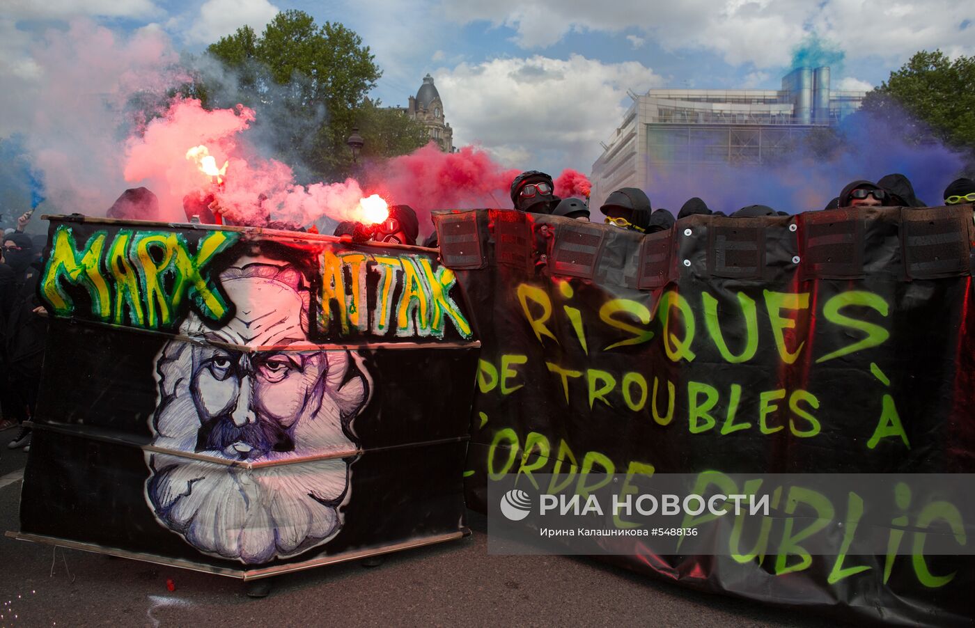 Беспорядки во время первомайской демонстрации в Париже