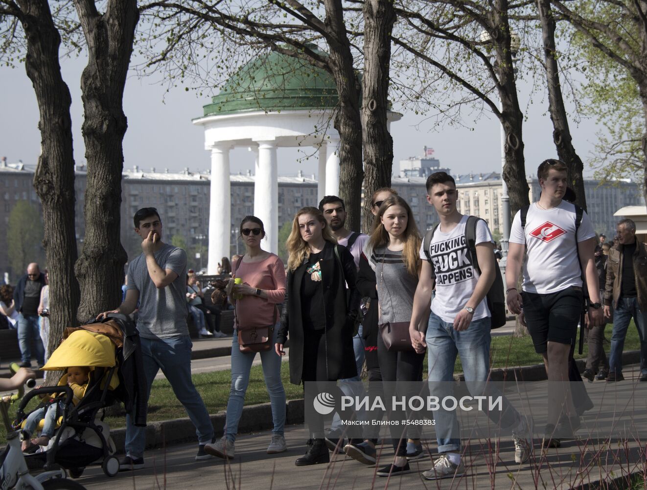 Открытие 90-го летнего сезона в Парке Горького