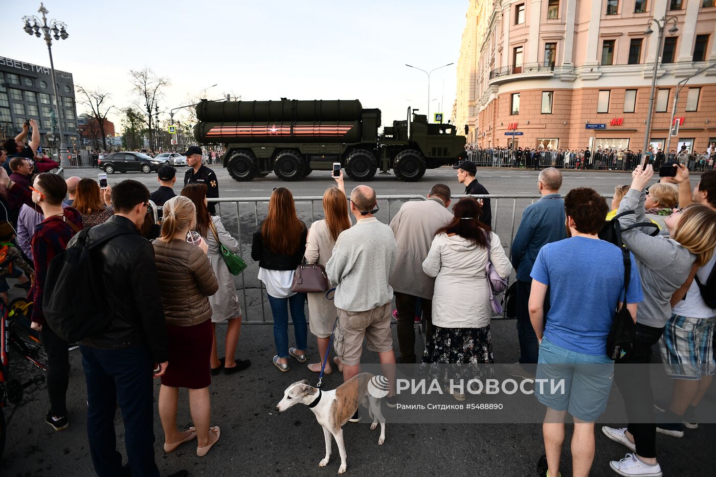 Ночная репетиция парада Победы на Красной площади