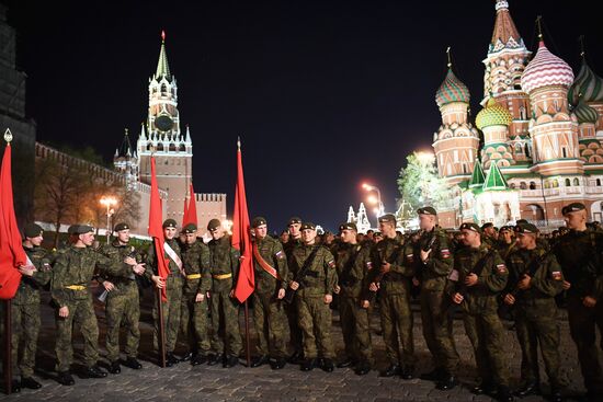 Ночная репетиция парада Победы на Красной площади