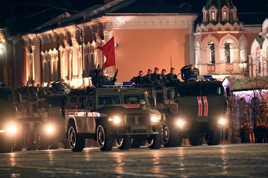 Ночная репетиция парада Победы на Красной площади