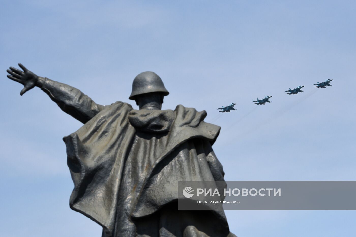 Репетиция воздушной части парада Победы 