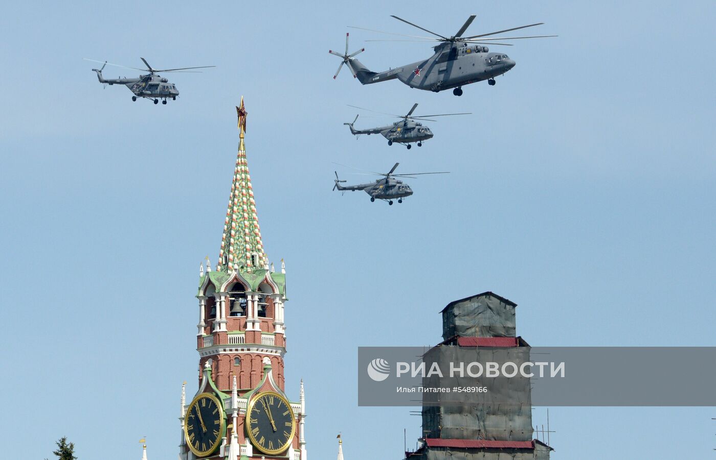 Репетиция воздушной части парада Победы 