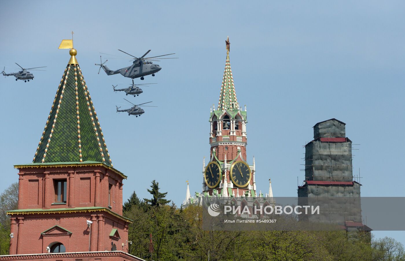 Репетиция воздушной части парада Победы 