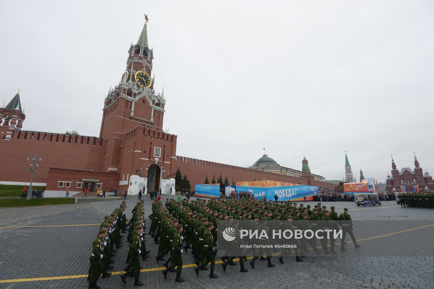 Генеральная репетиция парада Победы на Красной площади