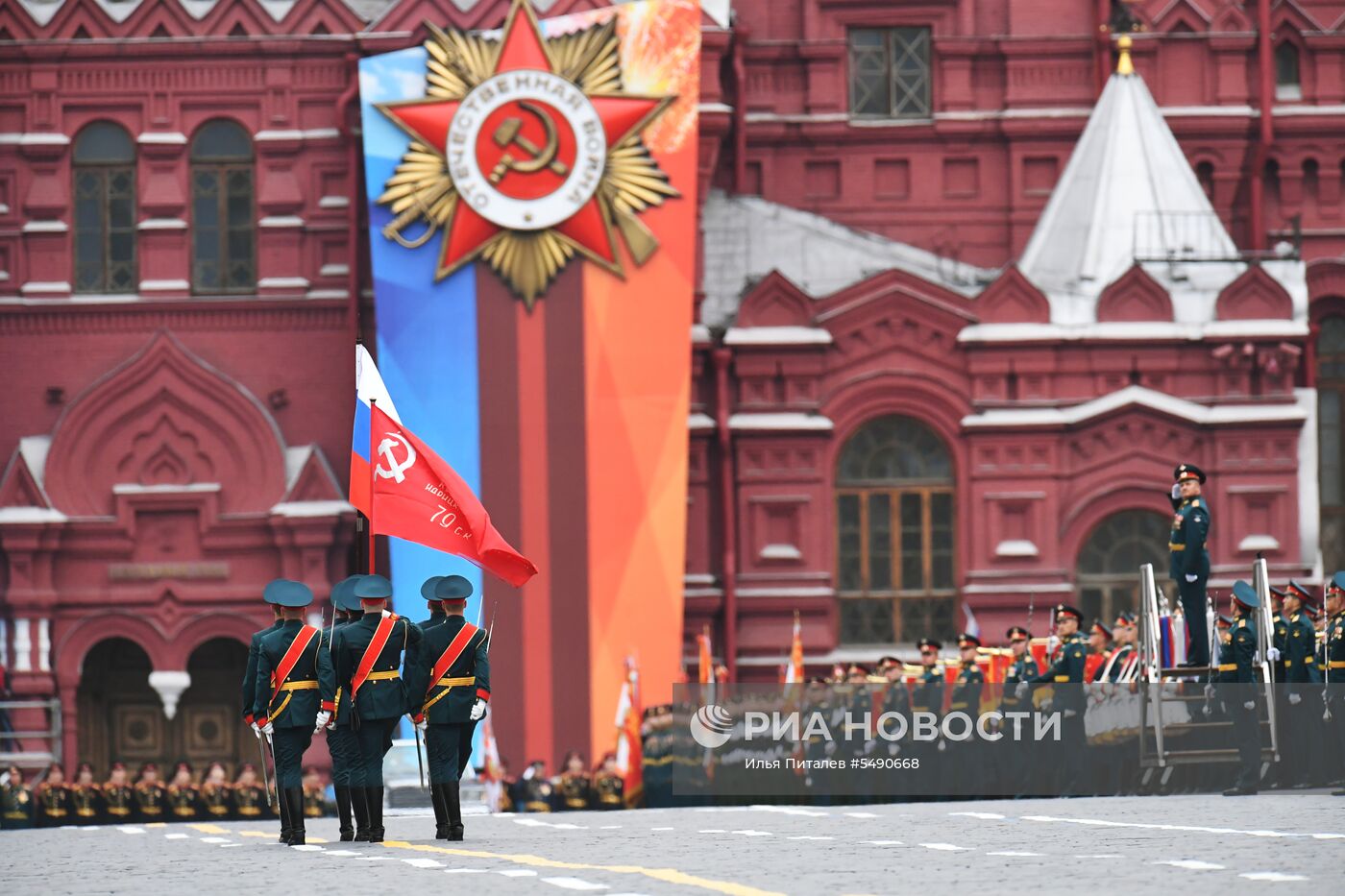 Генеральная репетиция парада Победы на Красной площади