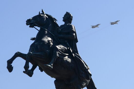 Генеральная репетиция парада Победы в Санкт-Петербурге 