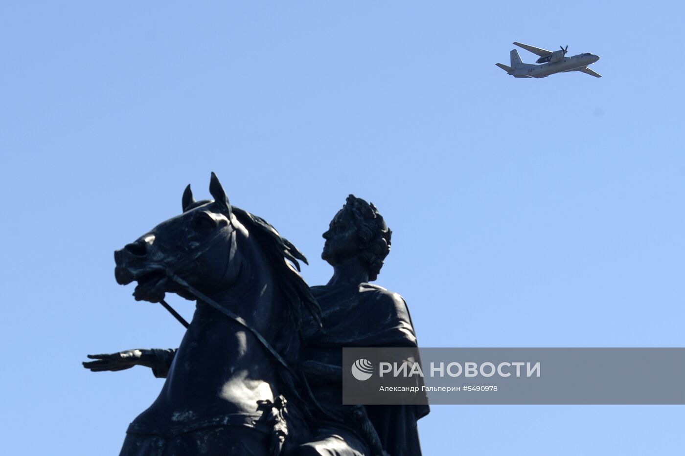 Генеральная репетиция парада Победы в Санкт-Петербурге 