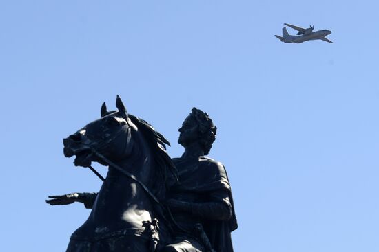 Генеральная репетиция парада Победы в Санкт-Петербурге 