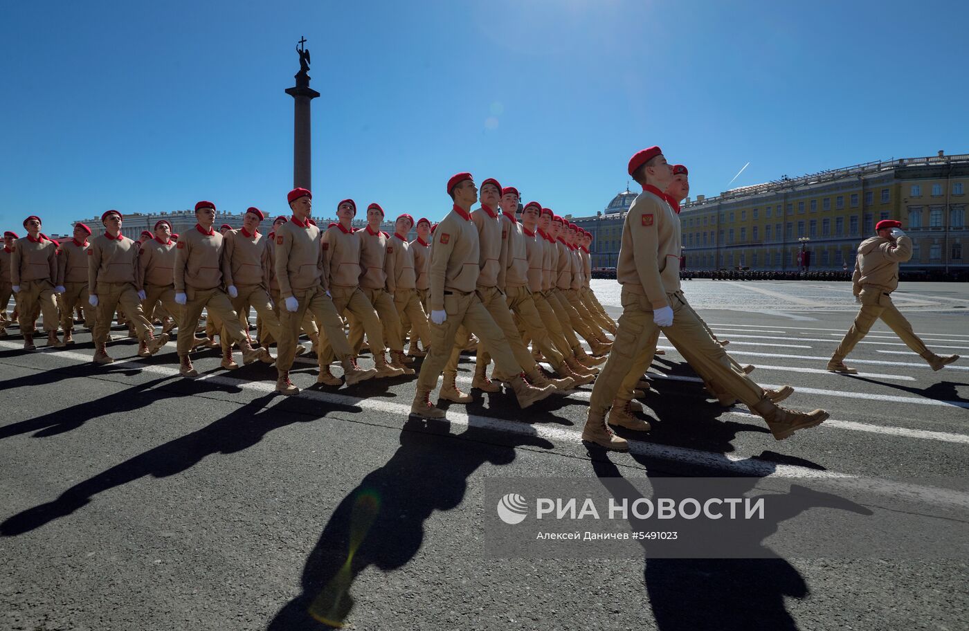 Генеральная репетиция парада Победы в Санкт-Петербурге 