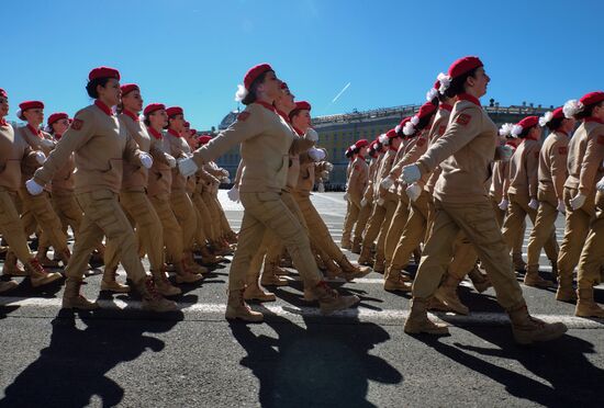 Генеральная репетиция парада Победы в Санкт-Петербурге 
