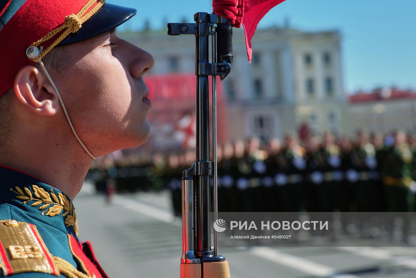 Генеральная репетиция парада Победы в Санкт-Петербурге
