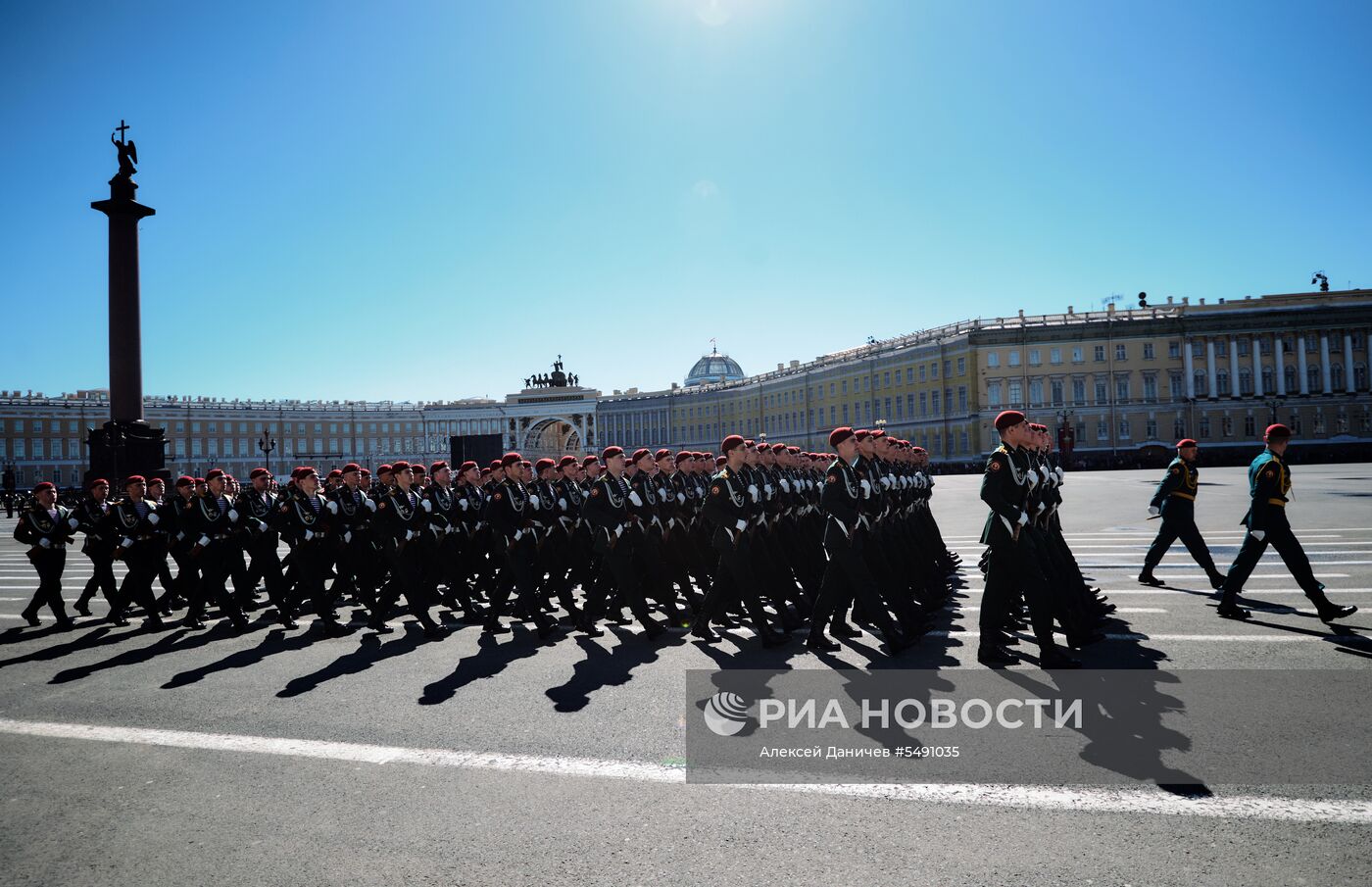 Генеральная репетиция парада Победы в Санкт-Петербурге 