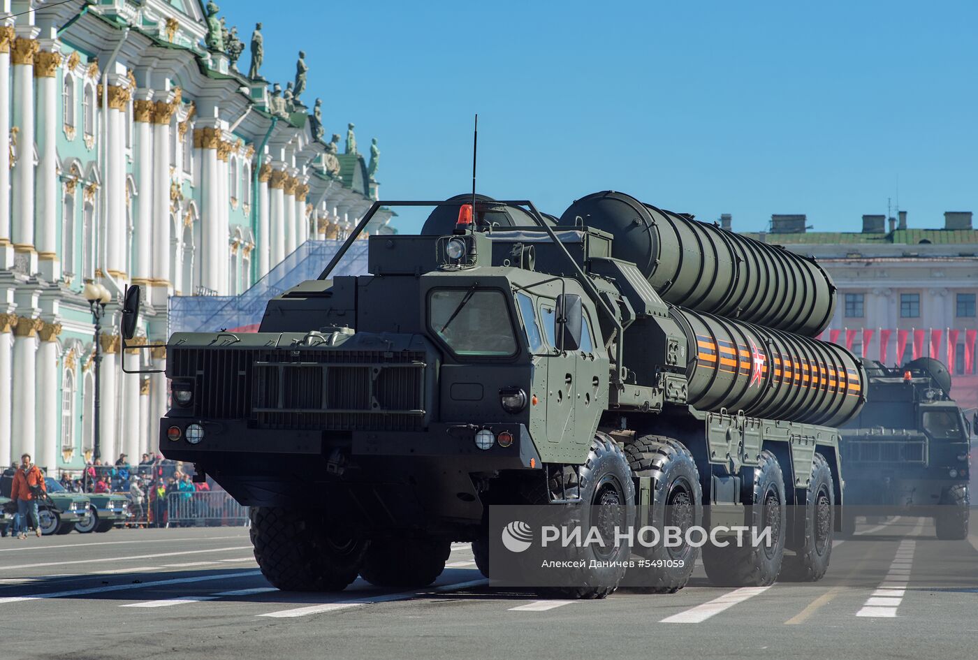 Генеральная репетиция парада Победы в Санкт-Петербурге 