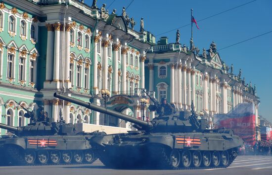 Генеральная репетиция парада Победы в Санкт-Петербурге 