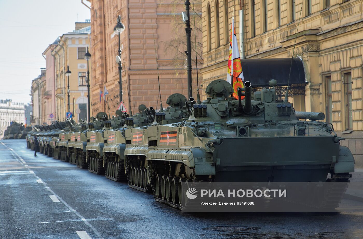 Генеральная репетиция парада Победы в Санкт-Петербурге 