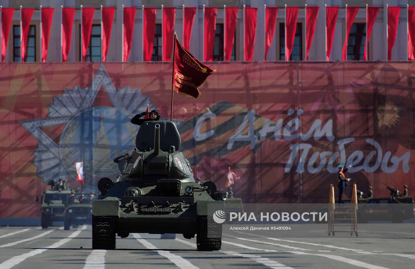 Генеральная репетиция парада Победы в Санкт-Петербурге 