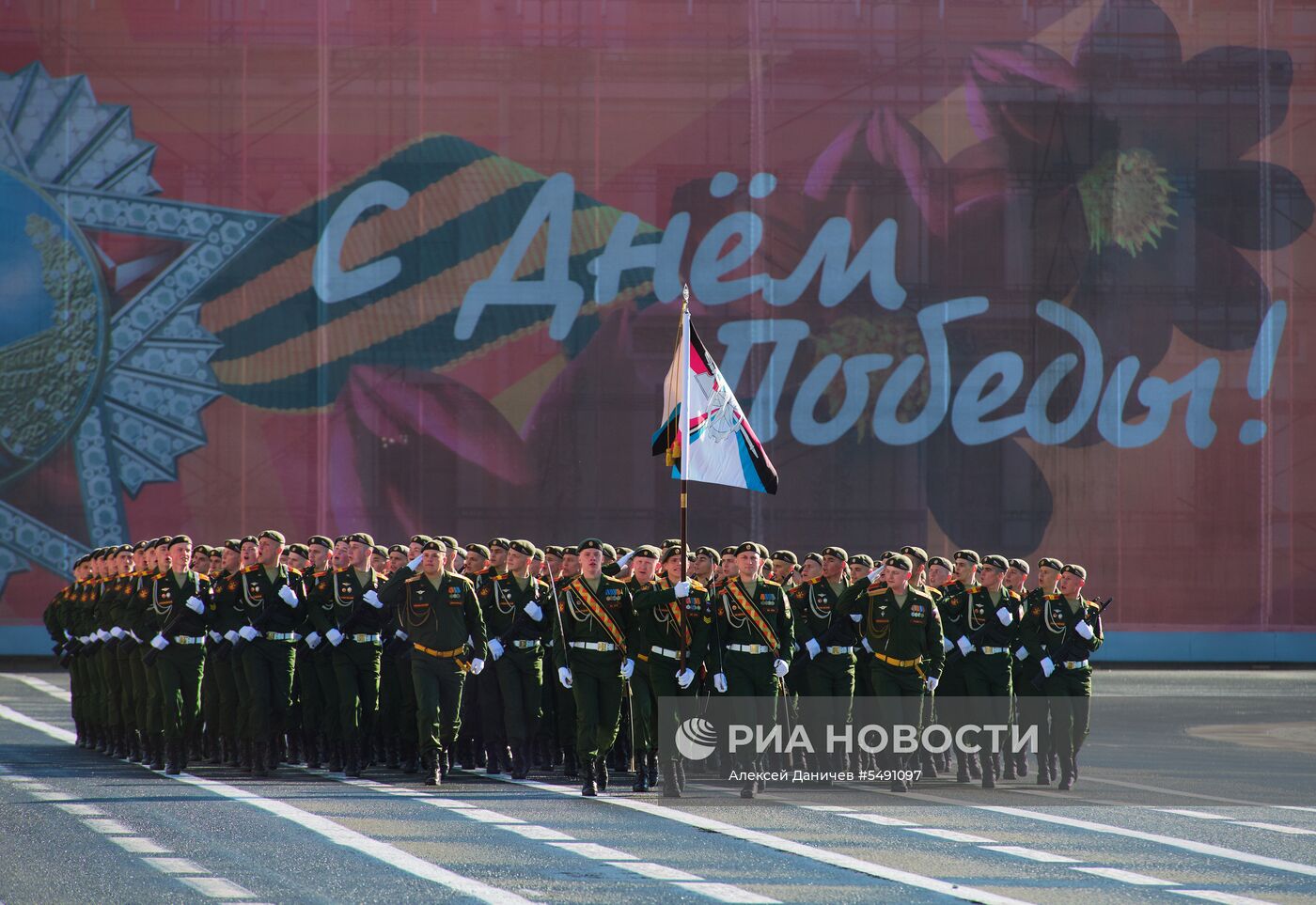 Генеральная репетиция парада Победы в Санкт-Петербурге 