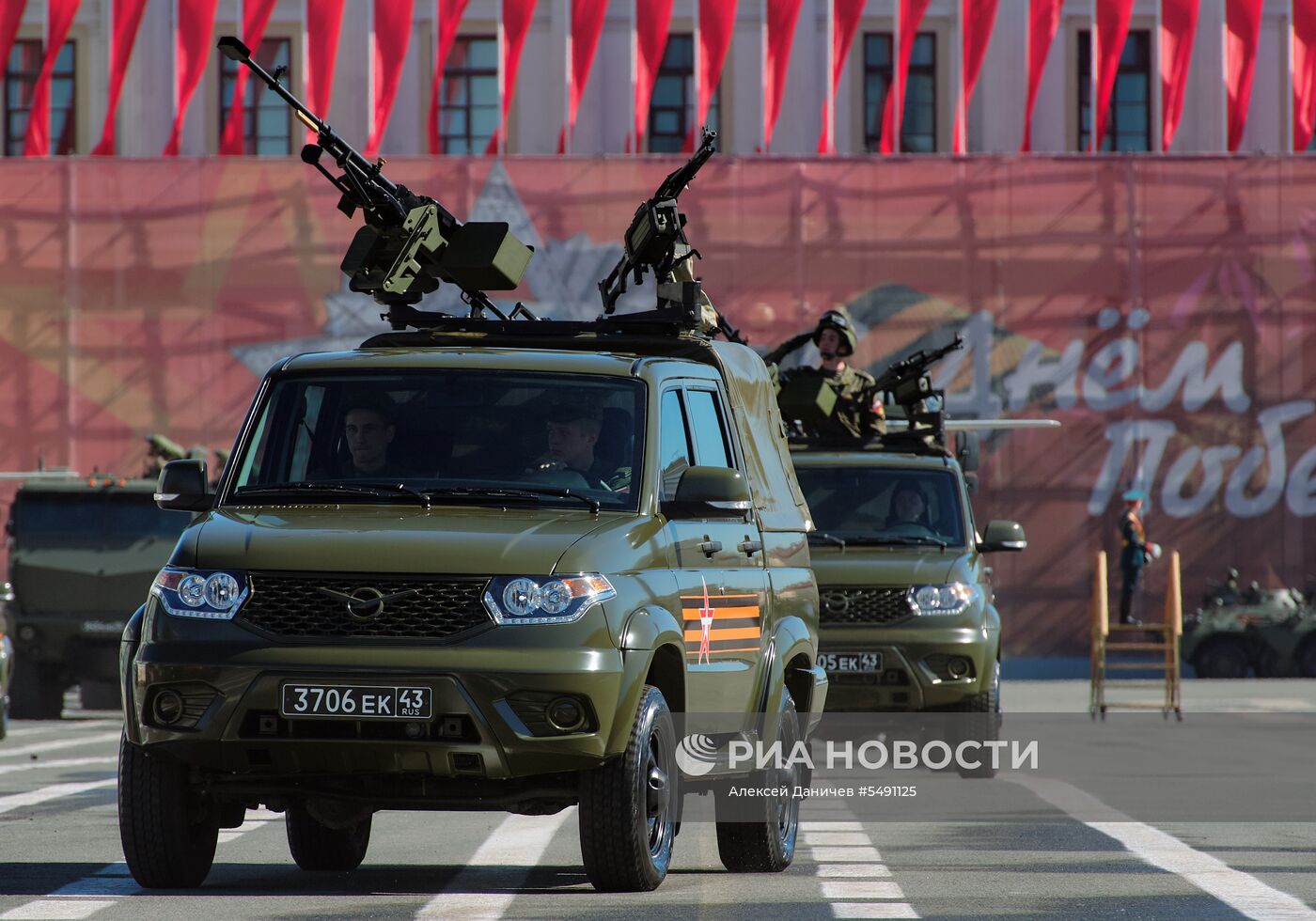 Генеральная репетиция парада Победы в Санкт-Петербурге 