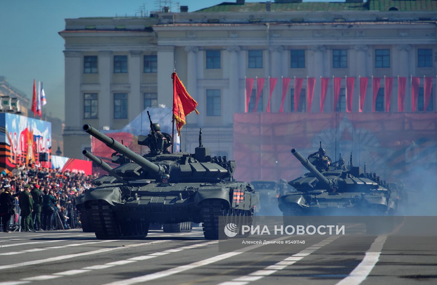 Генеральная репетиция парада Победы в Санкт-Петербурге 