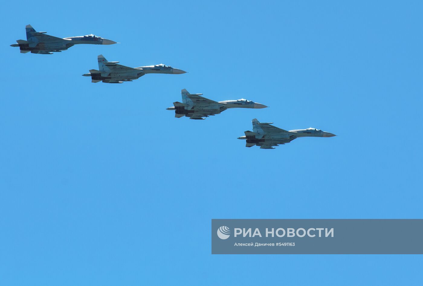 Генеральная репетиция парада Победы в Санкт-Петербурге 