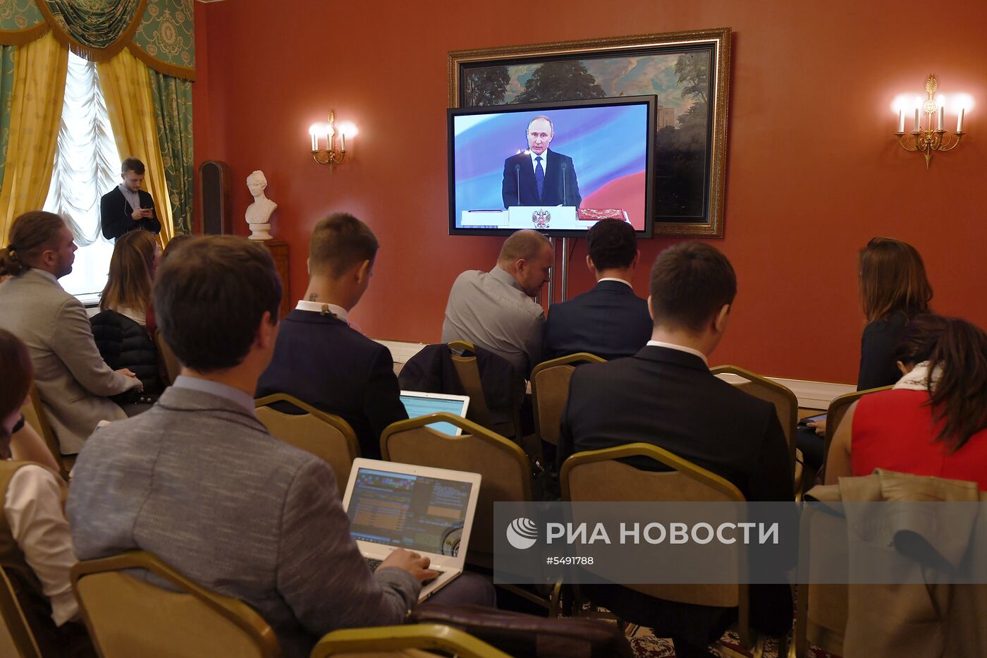 Гости, приглашенные на церемонию инаугурации Президента РФ  В. Путина
