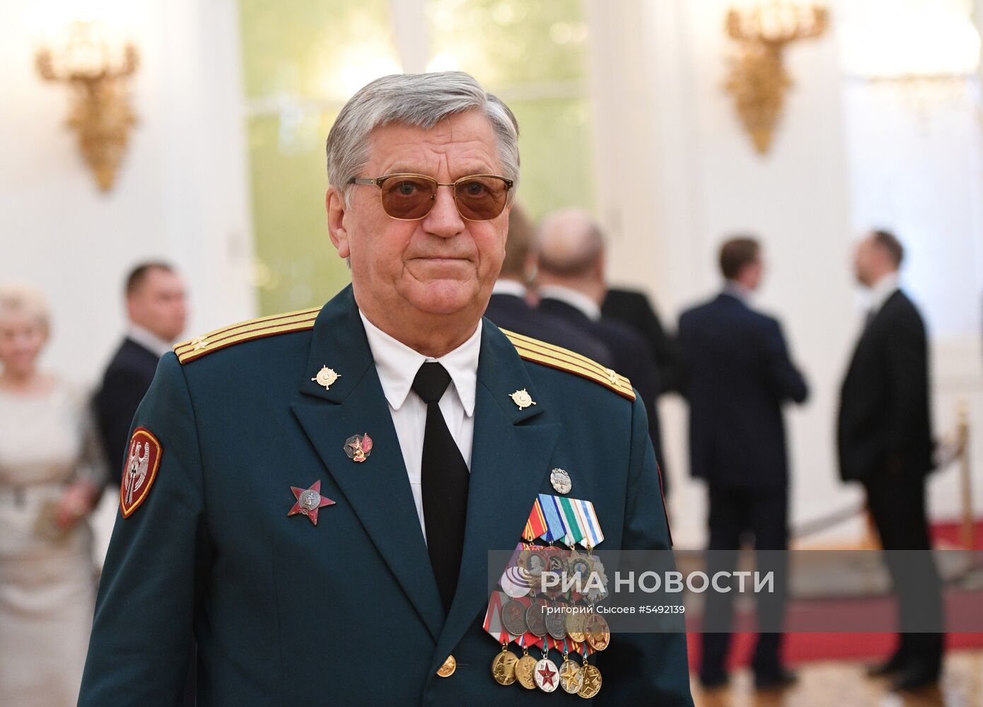 Гости, приглашенные на церемонию инаугурации Президента РФ В. Путина