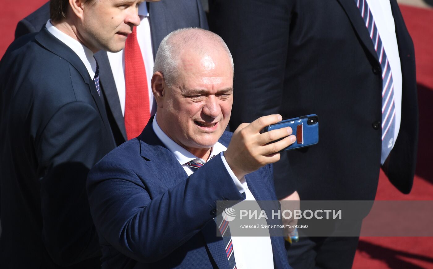 Гости, приглашенные на церемонию инаугурации Президента РФ В. Путина