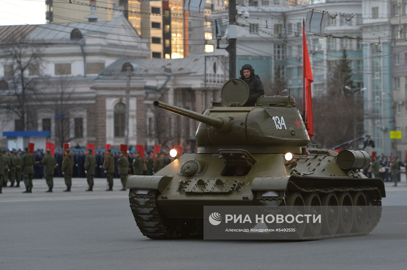 Генеральная репетиция парада Победы в городах России