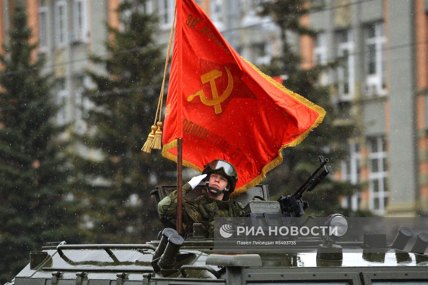 Празднование Дня Победы в городах России