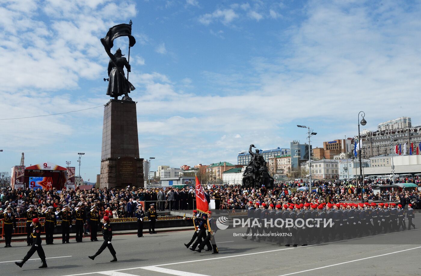 Празднование Дня Победы в городах России