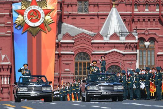 Военный парад, посвящённый 73-й годовщине Победы в ВОВ