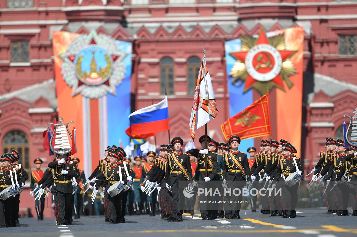 Военный парад, посвящённый 73-й годовщине Победы в ВОВ