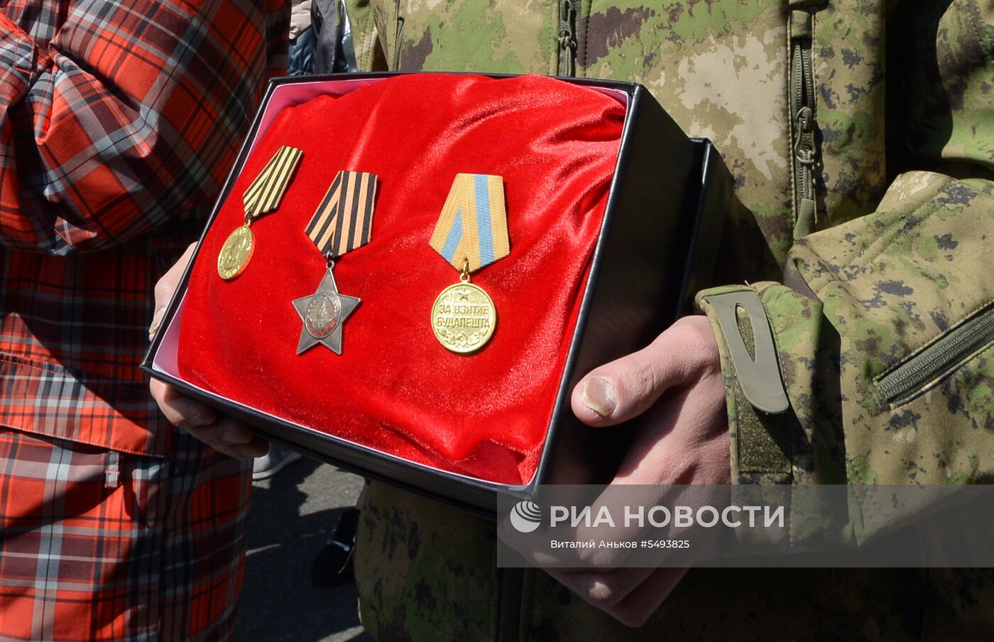 Акция "Бессмертный полк" в городах России