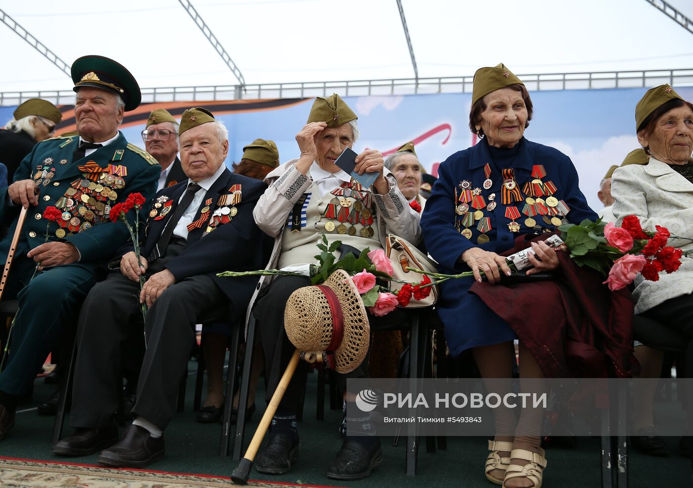 Празднование Дня Победы в городах России