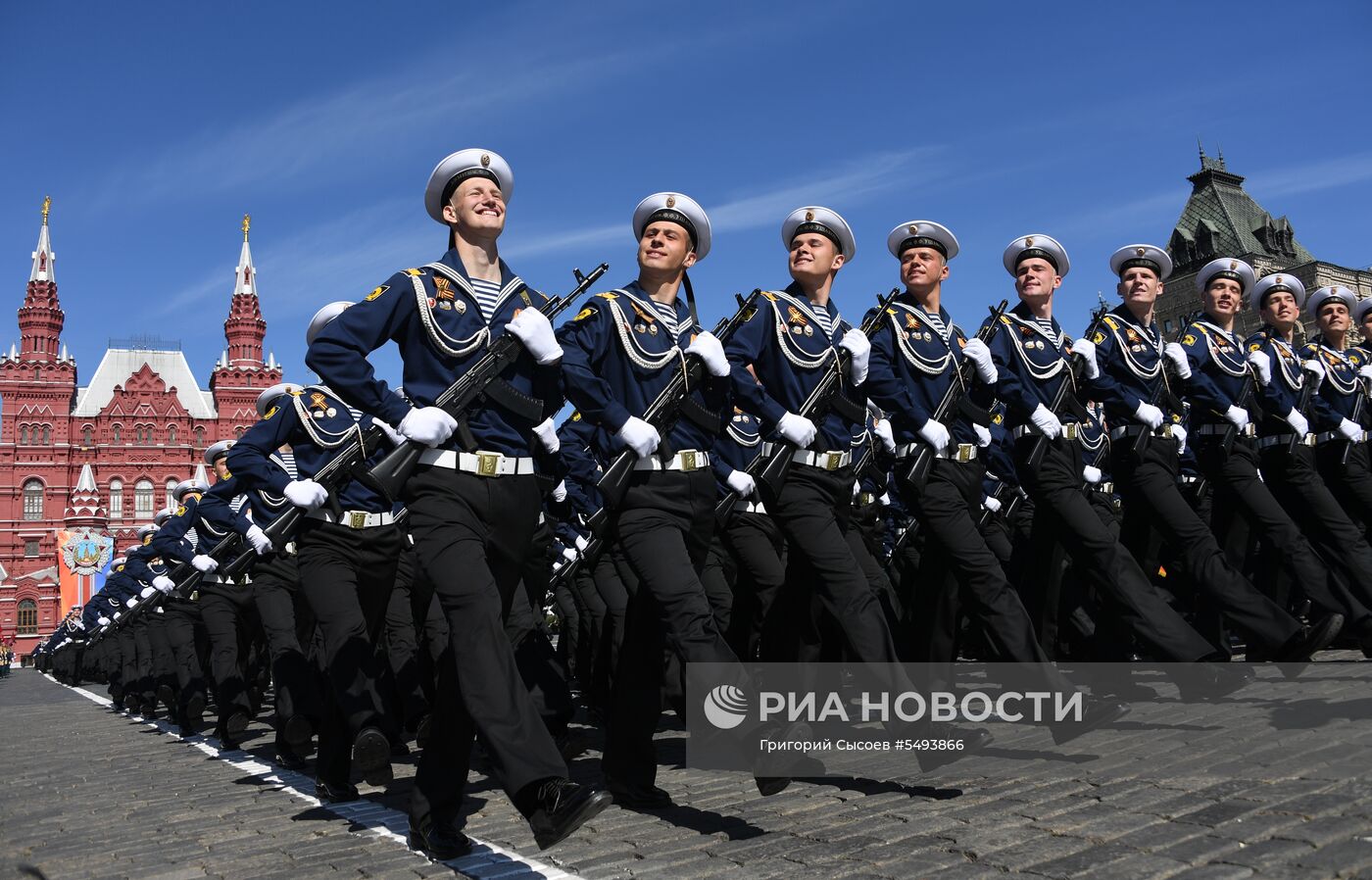 Военный парад, посвящённый 73-й годовщине Победы в ВОВ