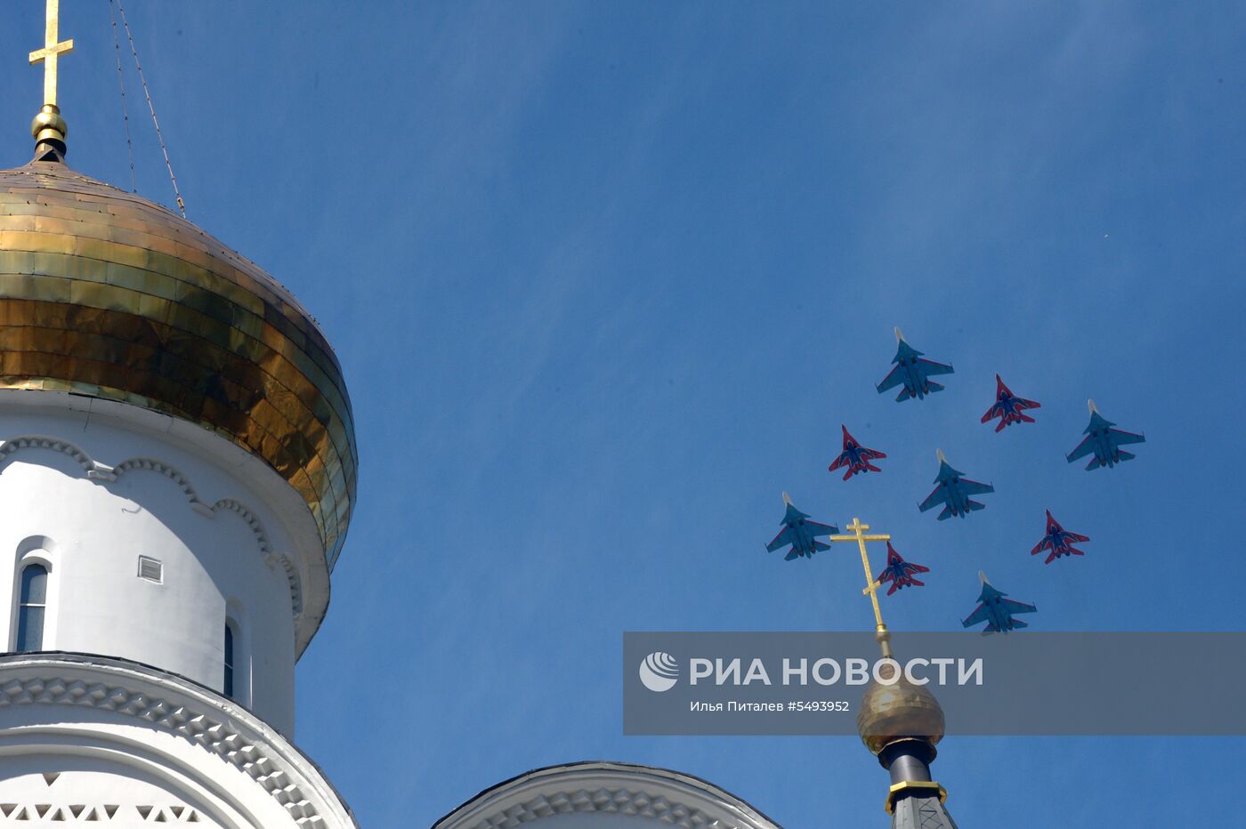 Военный парад, посвящённый 73-й годовщине Победы в ВОВ