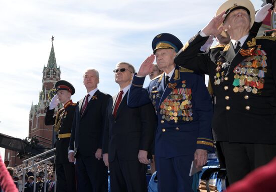 Военный парад, посвящённый 73-й годовщине Победы в ВОВ