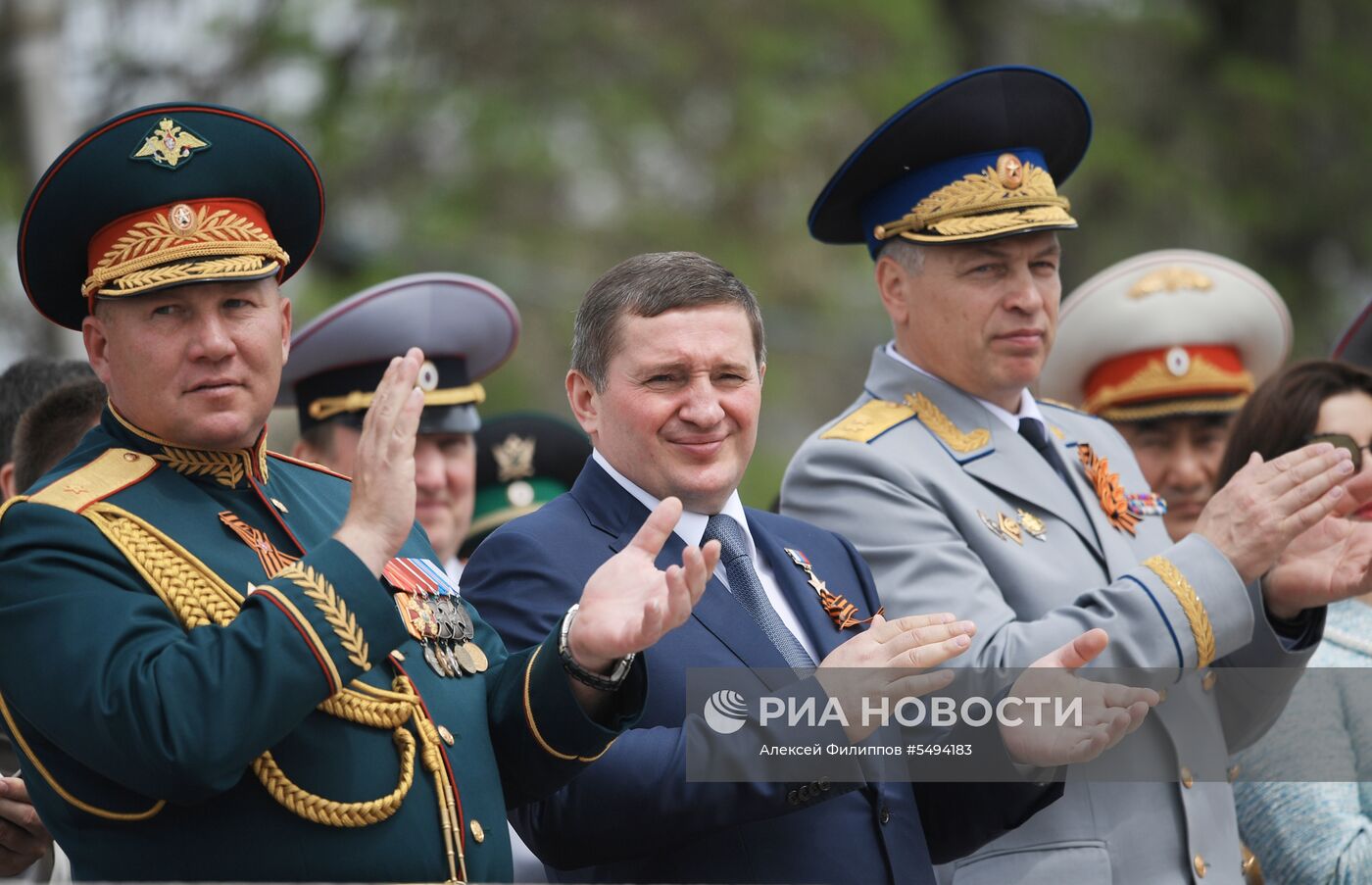 Празднование Дня Победы в городах России