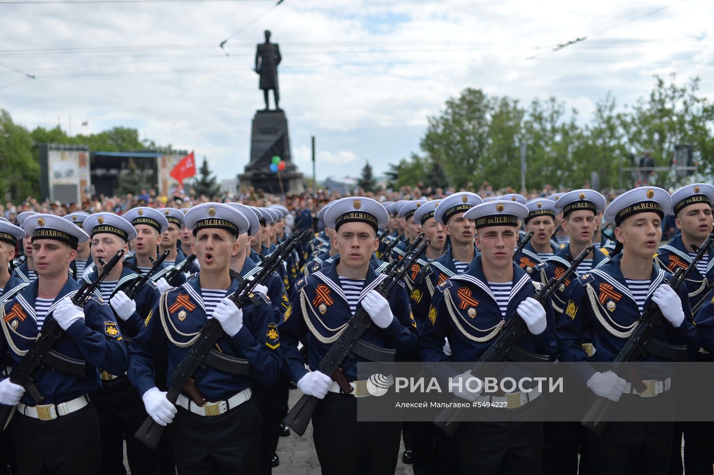 Празднование Дня Победы в городах России