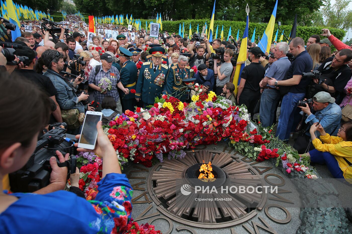 Акция "Бессмертный полк" на Украине