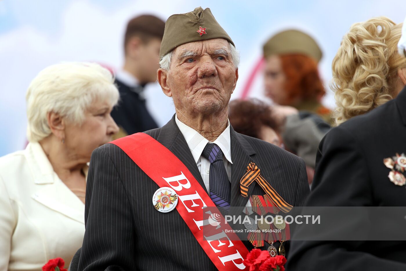 Празднование Дня Победы в городах России