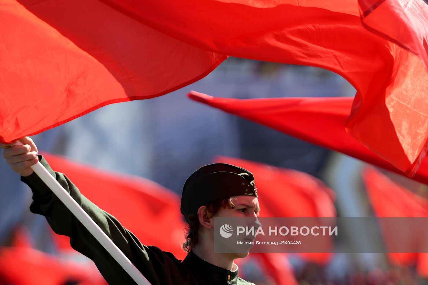 Празднование Дня Победы в городах России