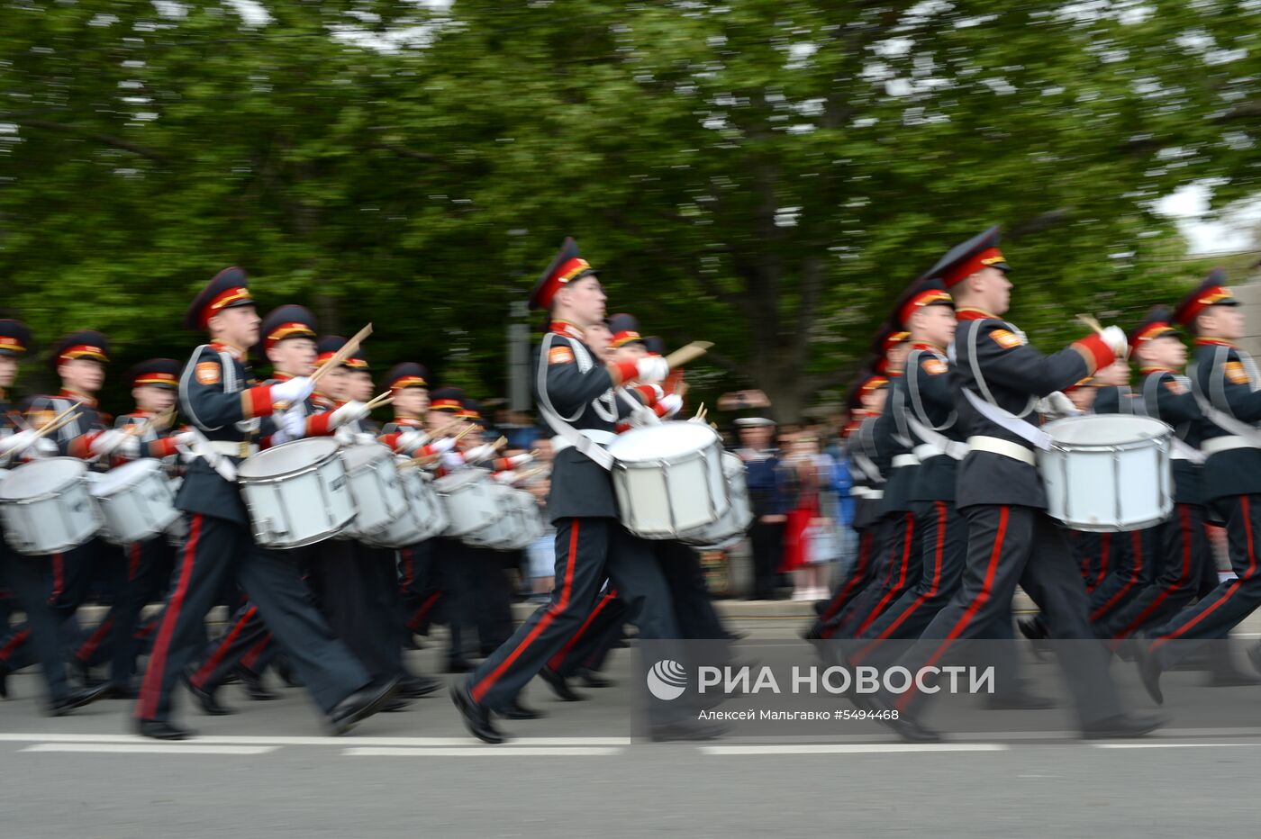 Празднование Дня Победы в городах России