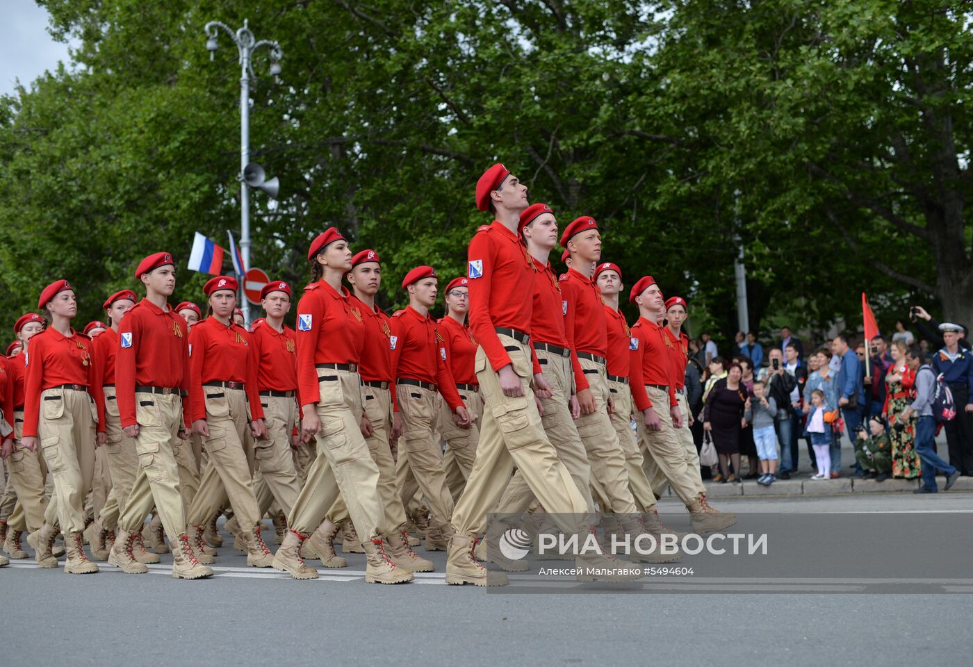 Празднование Дня Победы в городах России