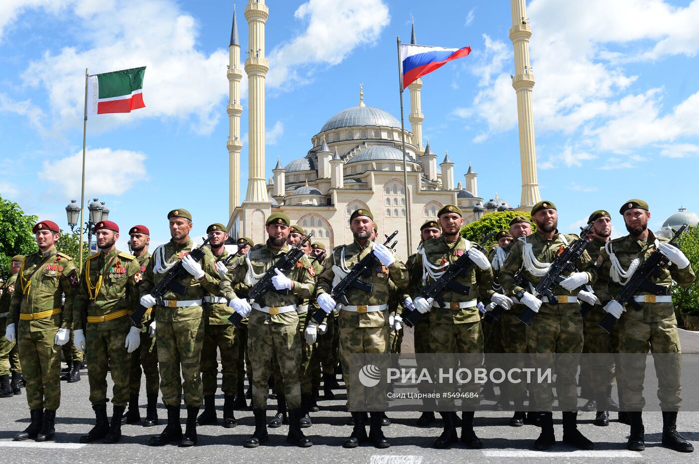 Празднование Дня Победы в городах России