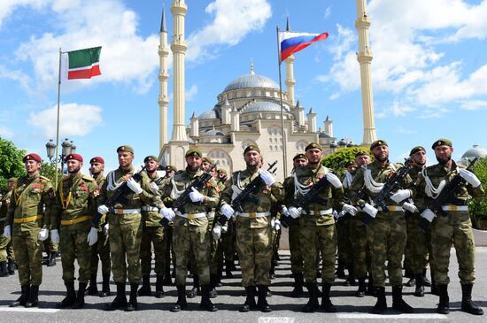 Празднование Дня Победы в городах России